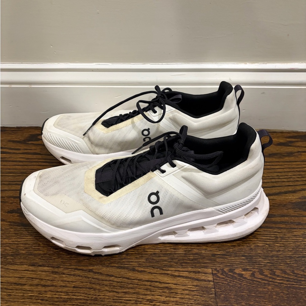 On Running Men's Athletic Shoes in White and Black